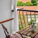Anija Apartment *